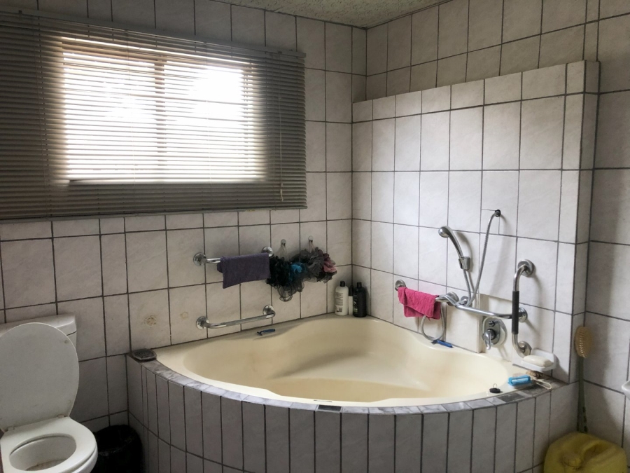 3 Bedroom Property for Sale in Petrusburg Free State